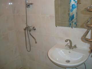 Дома для отпуска Villa VIP-Class Яремче Коттедж с 2 спальнями-9